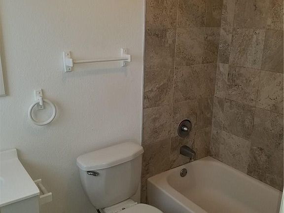 3rd image of 1722 NE 25th St #2D
