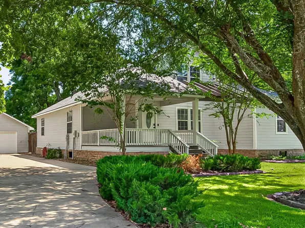 238 Horse Shoe Trl, Angleton, TX 77515