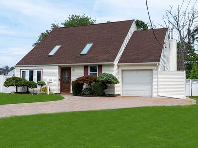 640 Grand Avenue, Lindenhurst, NY, 11757