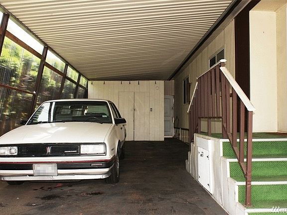 3rd image of 1200 Lincoln St Unit 284
