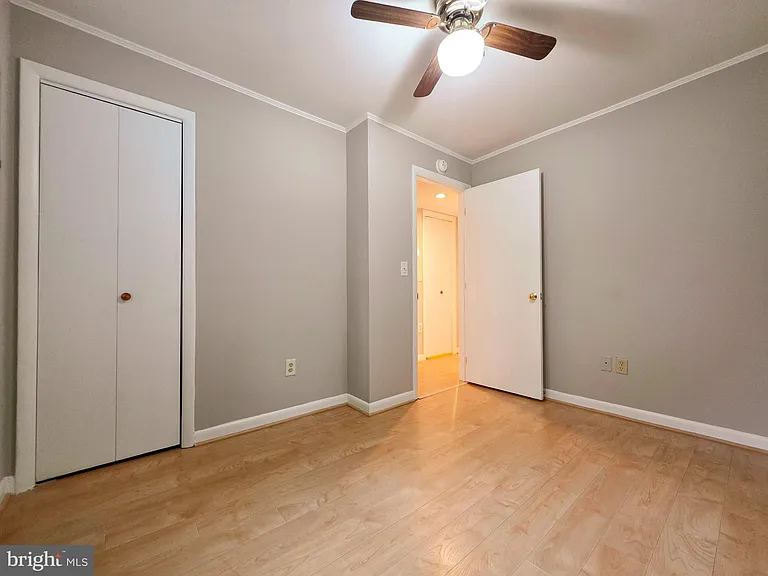 2419 Fairhaven Ave — Photo 12