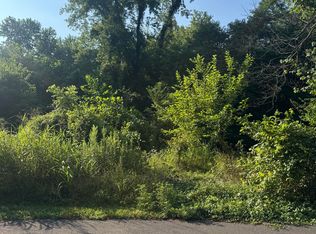 5003 Overbrook Dr, Louisville, KY 40216