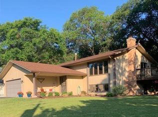 7210 Frontier Trl, Chanhassen, MN 55317