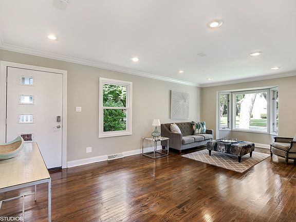 Dining Room/Living Room