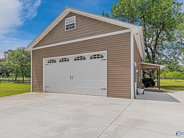 3498 Turnpike Rd — Photo 4