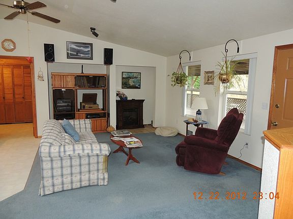 2nd image of 1974 Cascade View Dr