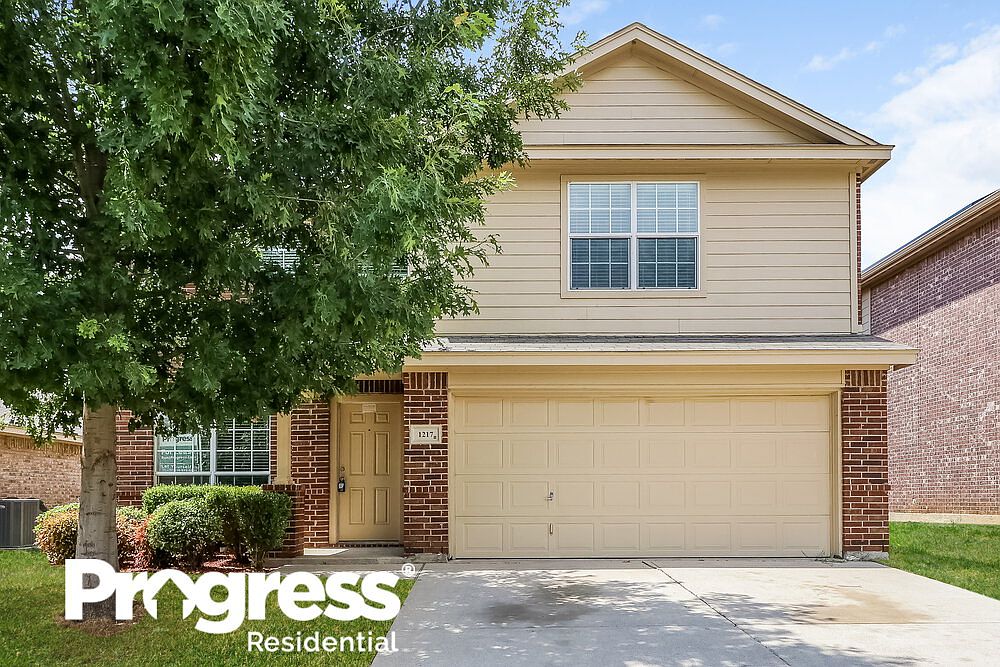 1217 Maplewood Dr, Crowley, TX 76036 Zillow