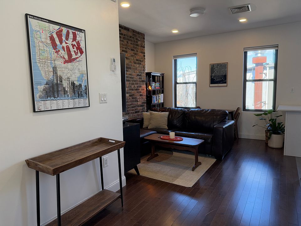 1st image of 855 Willoughby Ave #B