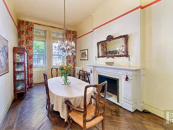 4th image of 134 W 78th St APT 1