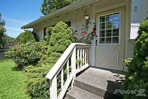 3rd image of 24610 Granada Ct NE