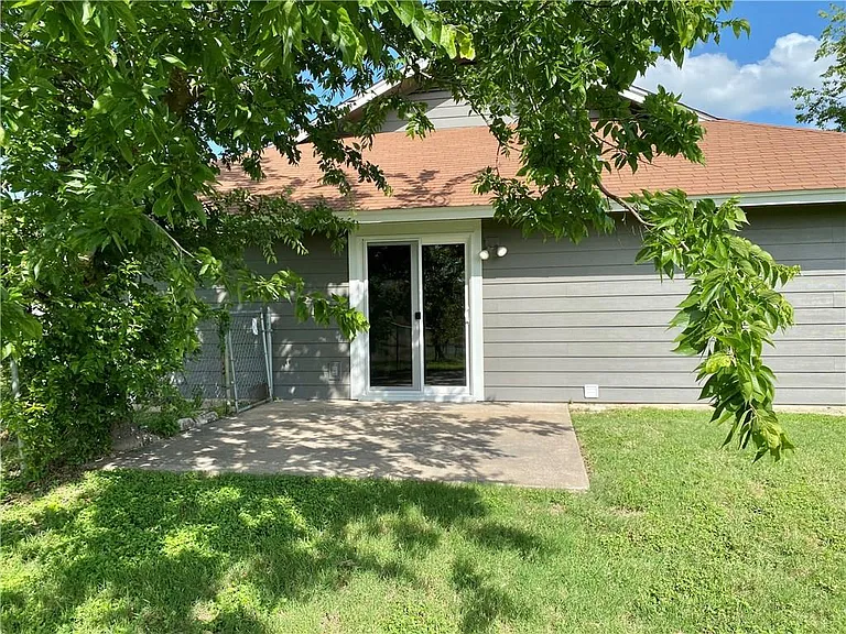 1715 Shadowview Dr #B — Photo 8