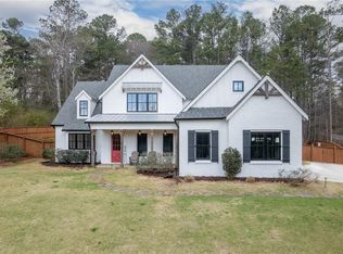 1009 Davenport Cir, Powder Springs, GA 30127