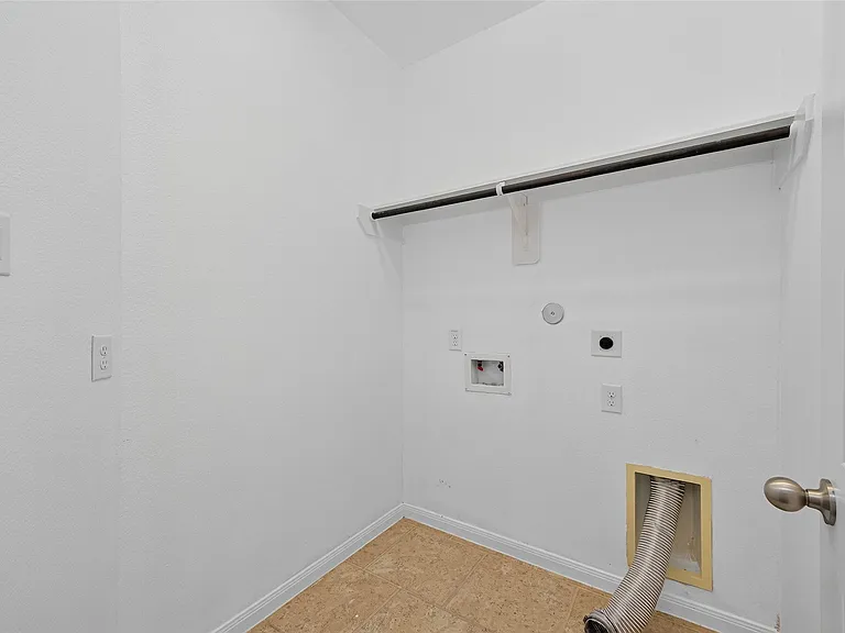 83 W Wading Pond Cir — Photo 26