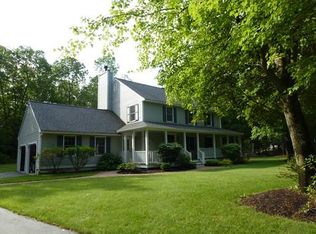 12 Woods Pond Dr, Westford, MA 01886