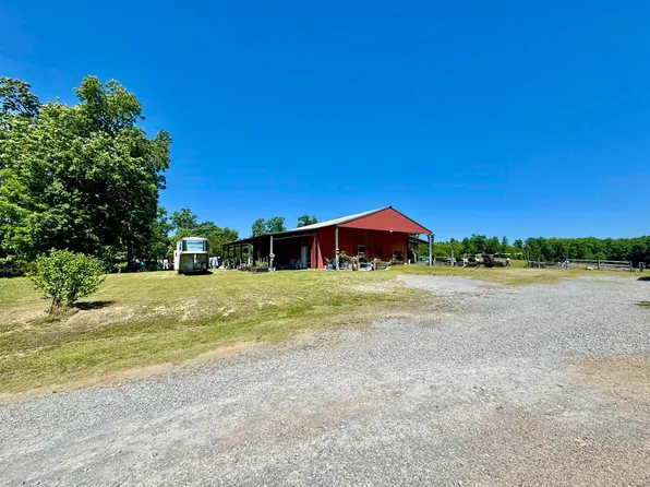 957 County Road 306, Florence, AL 35634