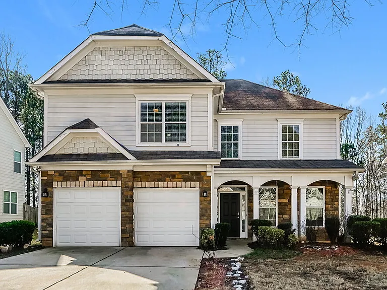 2808 Harcourt Dr — Photo 1