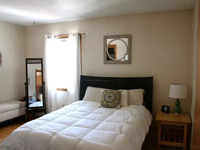 360 Pearl St #102 — Photo 5