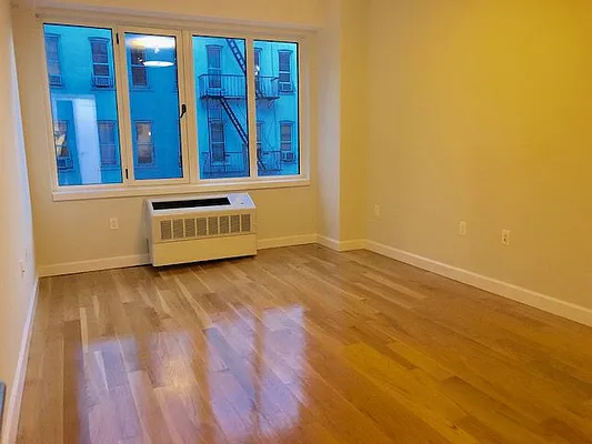 Rented by Compass | media 9