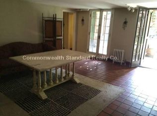 45 Hancock St APT 4R, Boston, MA 02114