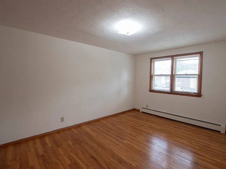 State Street Apartments — Photo 38