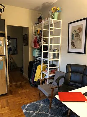 Rented by Premier Metro Realty Corp | media 27