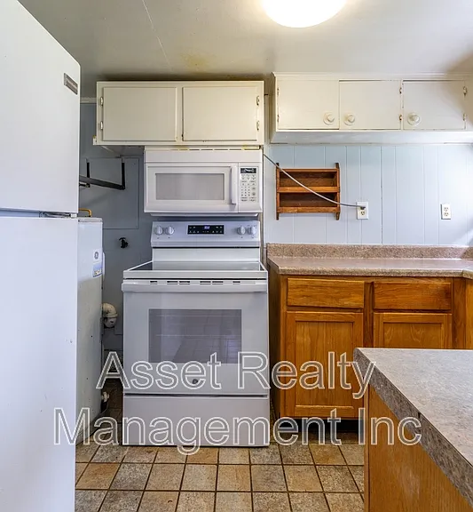 126 Wellington Cir — Photo 18