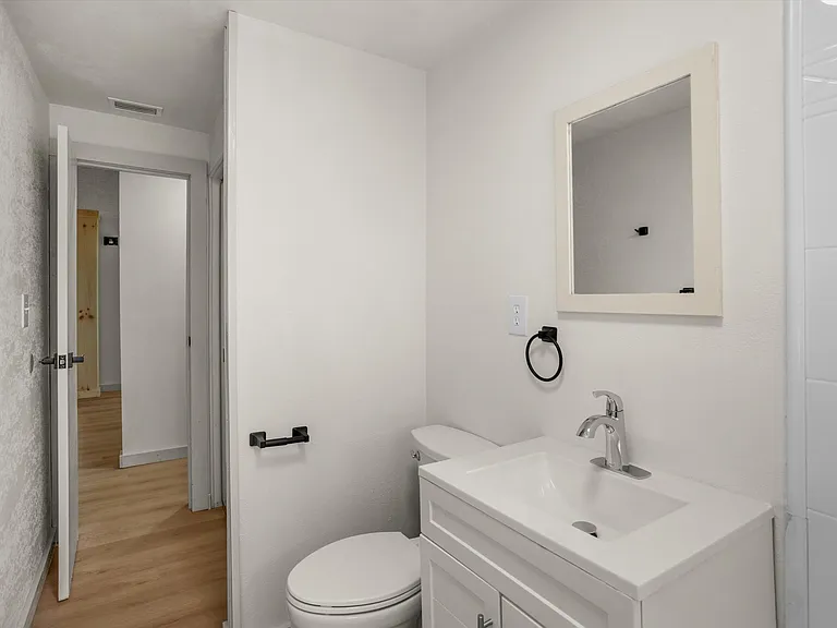 8725 Erie Ln — Photo 38