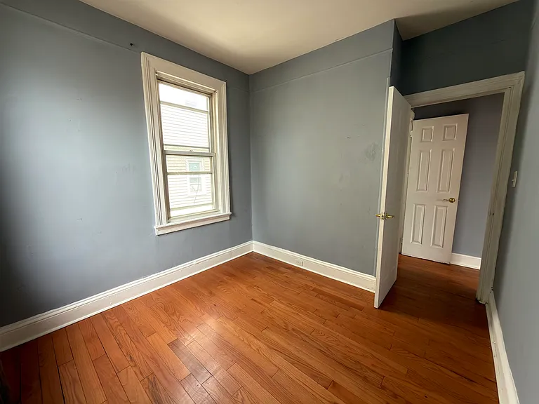 225 Lembeck Ave #2 — Photo 19