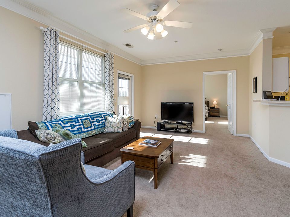 1st image of 1441 Cambridge Lakes Dr #207B