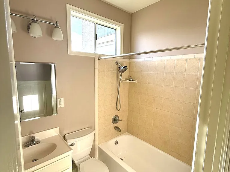 1759 Chestnut St #C — Photo 29