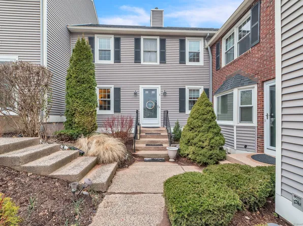 3 Ayreshire Court #3, Suffield, CT 06078