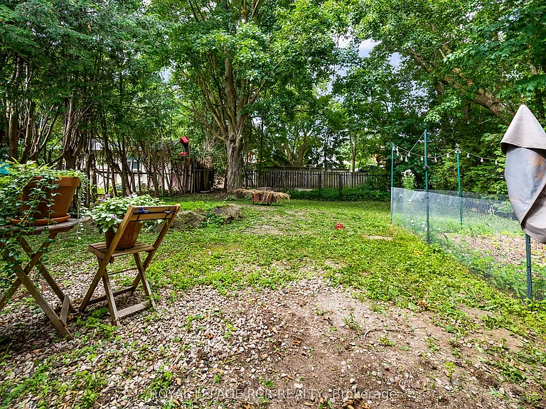 26 Sarah St — Photo 21