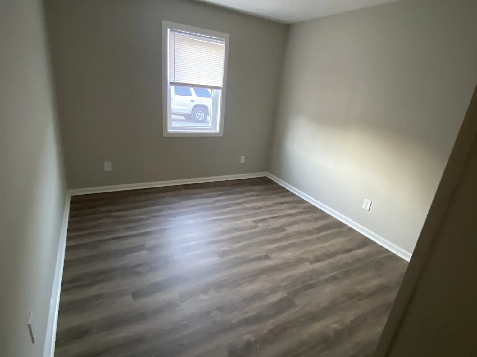 989 Bryant Way - D — Photo 3