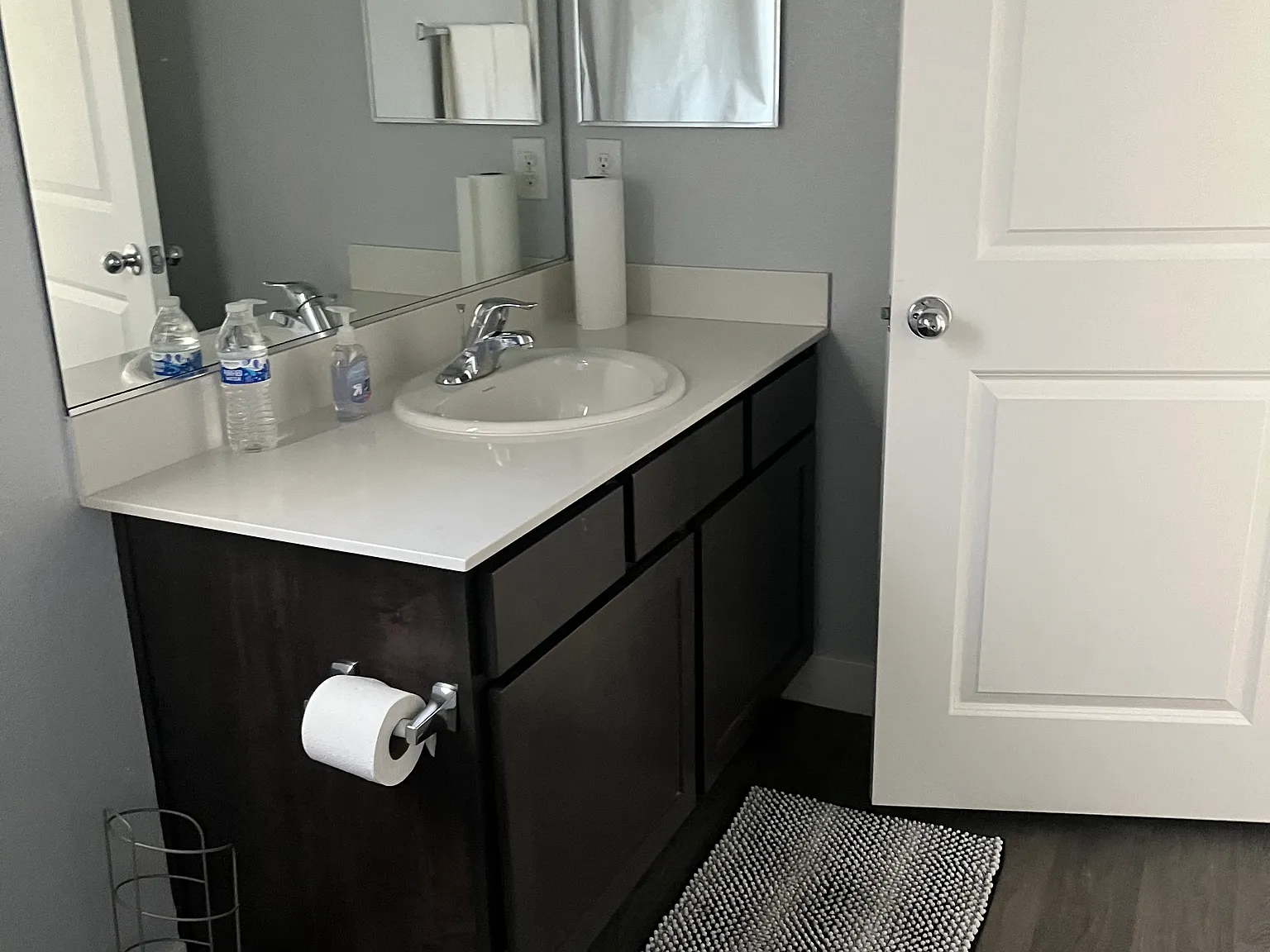 4 bed, 1724 sqft, $2,000 — Photo 3