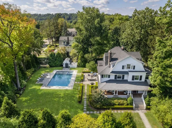 356 Park St, Montclair, NJ 07043