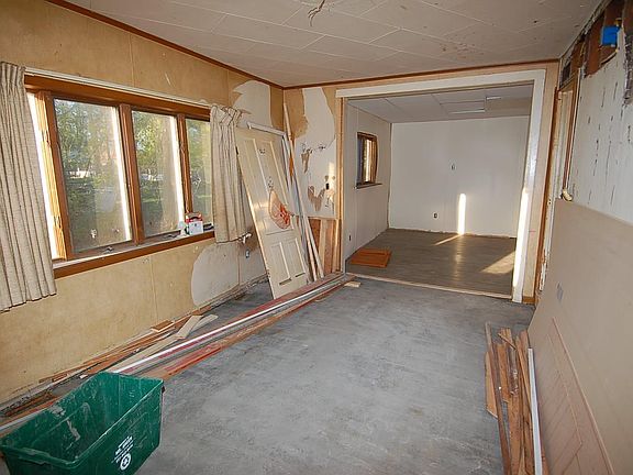 2nd image of 442 Boon St