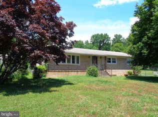 12410 Thompson Rd, Bowie, MD 20720