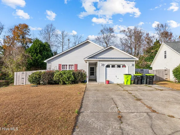 132 Oakley Drive, New Bern, NC 28560