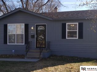 4037 Crown Point Ave, Omaha, NE 68111