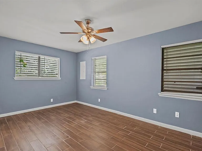 7316 Overton St — Photo 16