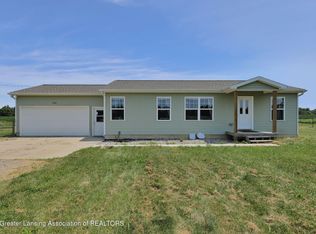 7045 Peck Rd, Eaton Rapids, MI 48827