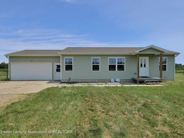 7045 Peck Rd, Eaton Rapids, MI 48827