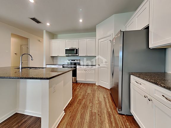 3rd image of 8173 Coral Vine Ct