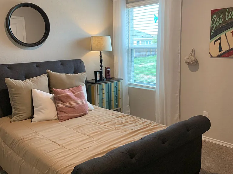 Second bedroom