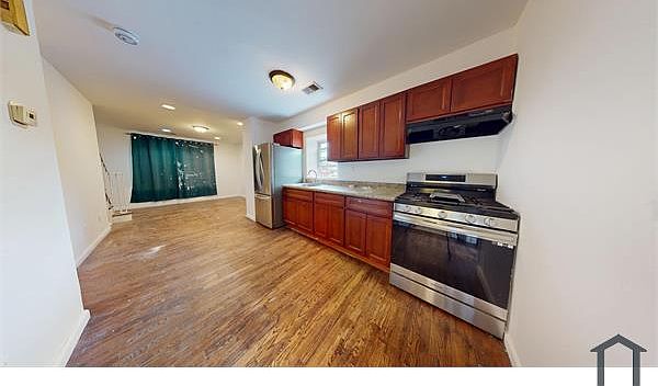 1st image of 35 Wright St #1