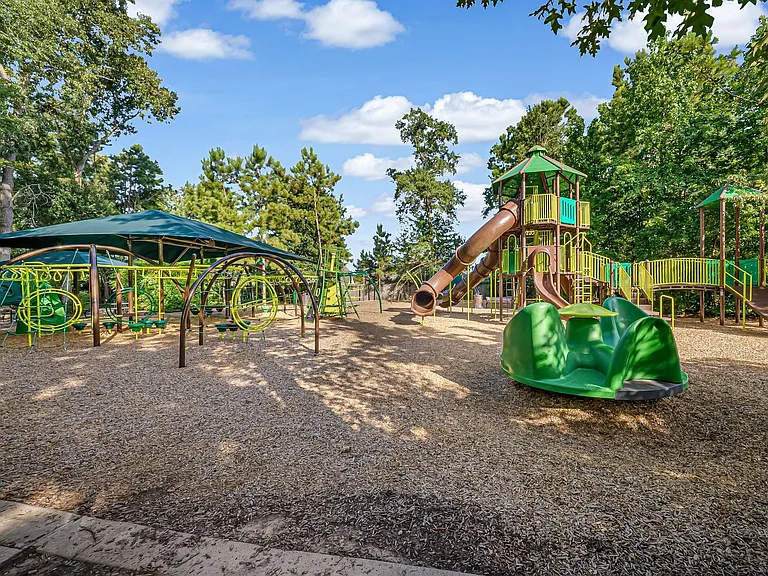 23703 Crossworth Dr — Photo 20