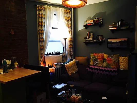 Rented by Elite NY Holdings | media 21