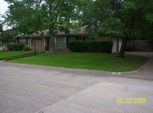 321 SW Harris St, Burleson, TX 76028