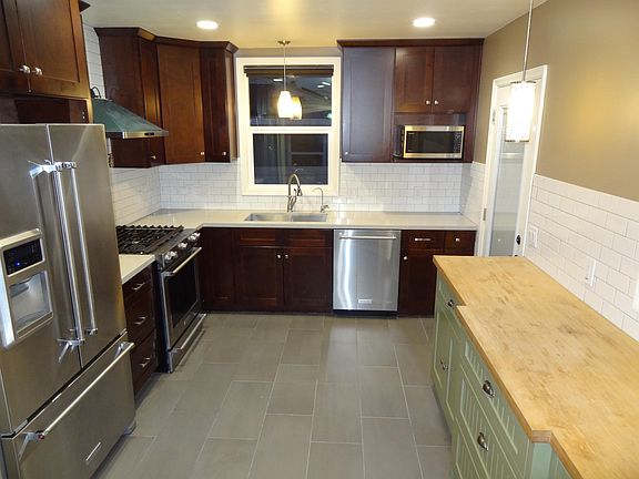 4th image of 316 Almora St