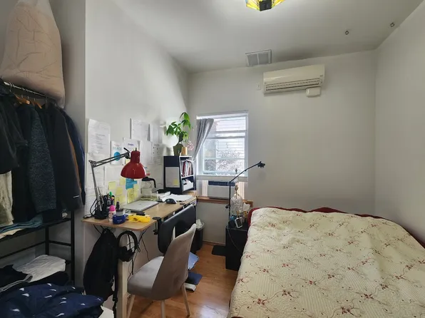 63-29 Dry Harbor Road image 11 of 13